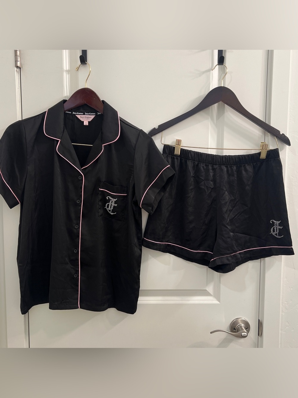 Juicy Couture Black Satin Short Pajama Set with Pink Piping size M